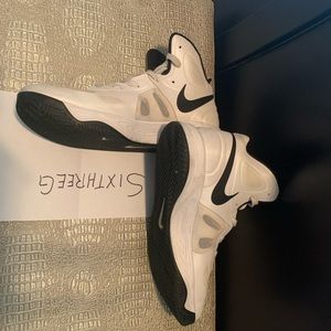 Men’s Size 13 Nike HyperFuse white and black